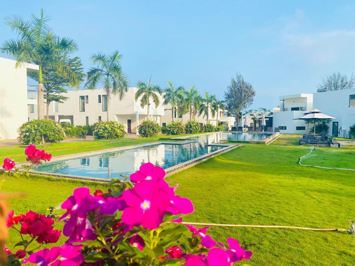 Biet Thu Mat Tien Bien Saint Simeon Resort Vũng Tàu Eksteriør billede